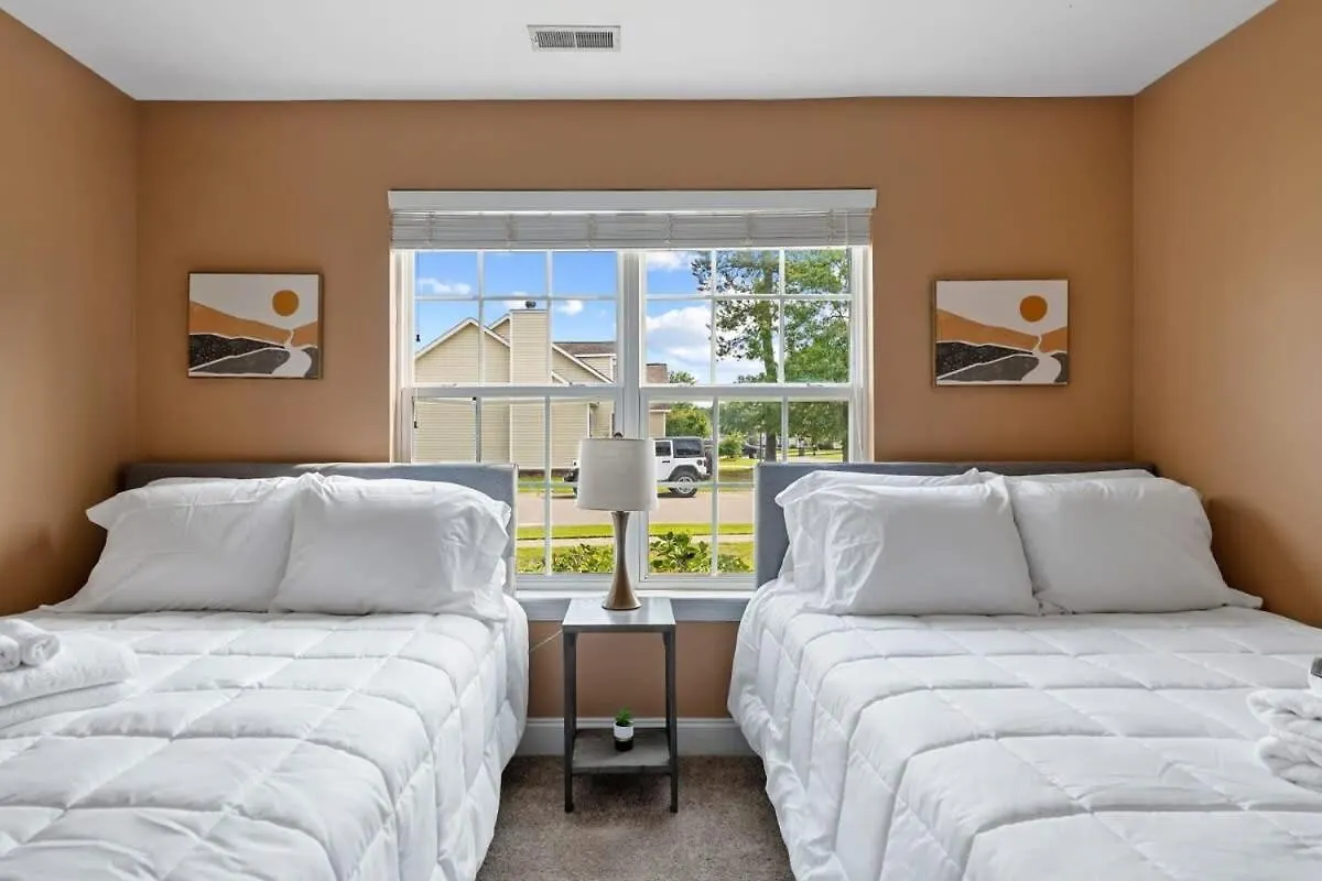 Holiday home Near Airport-20 Min To Downtown- Chucktown Retreat