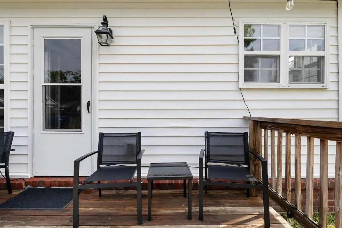 Holiday home Near Airport-20 Min To Downtown- Chucktown Retreat *