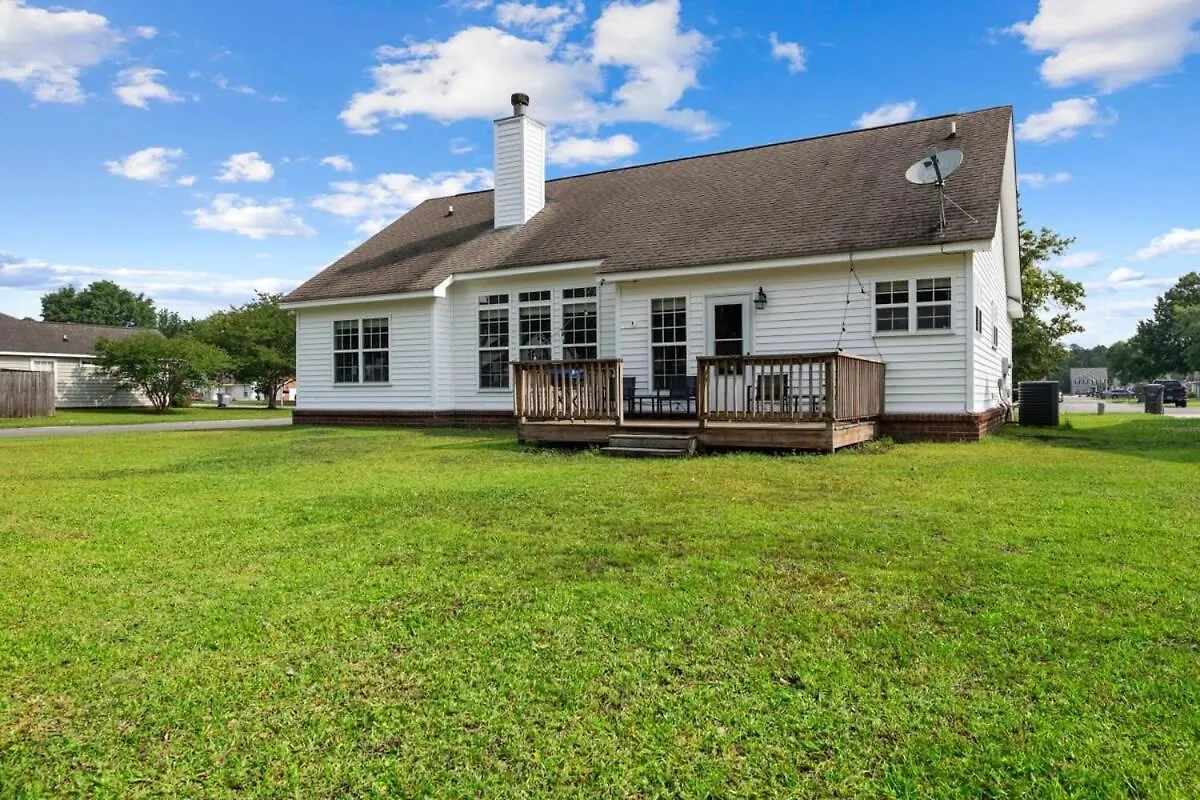 Near Airport-20 Min To Downtown- Chucktown Retreat Holiday home