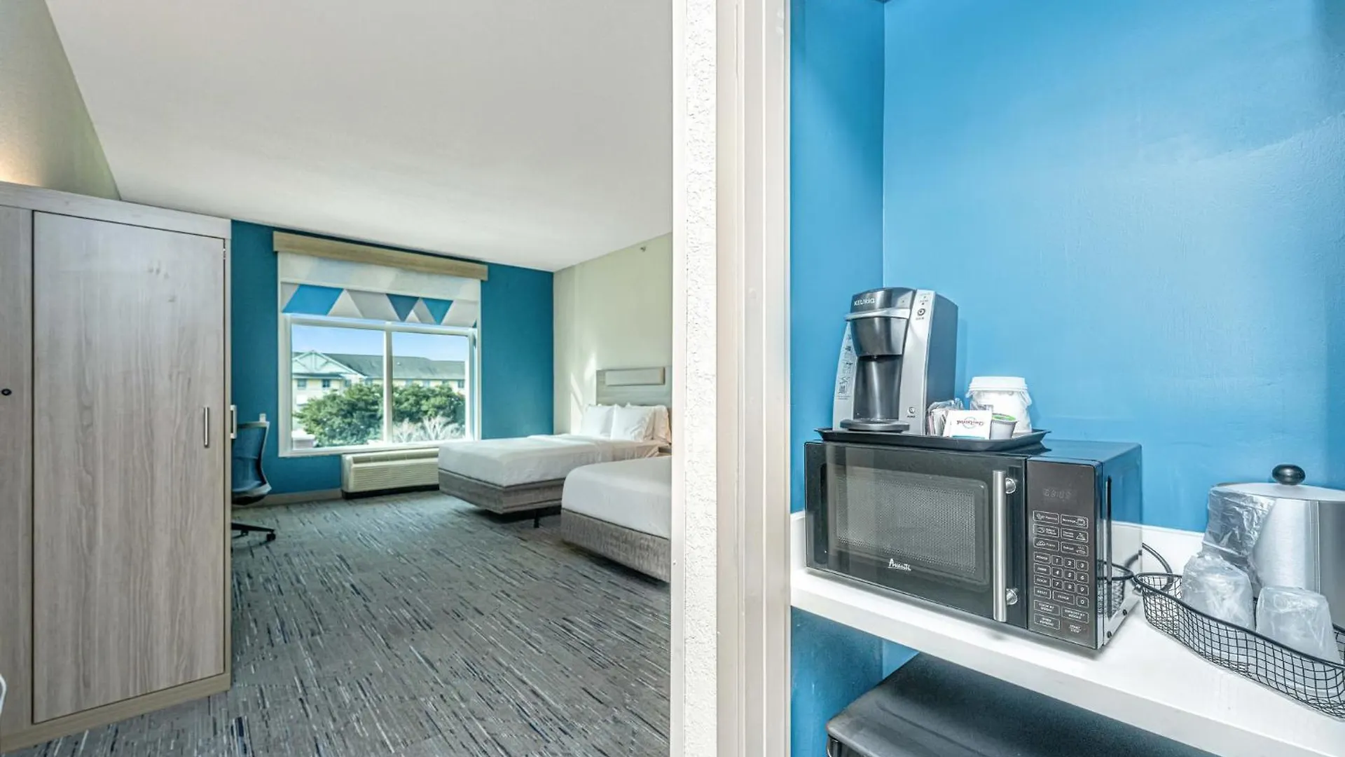 Holiday Express & Charleston Arpt-conv Ctr Area By Ihg Hotel North Charleston