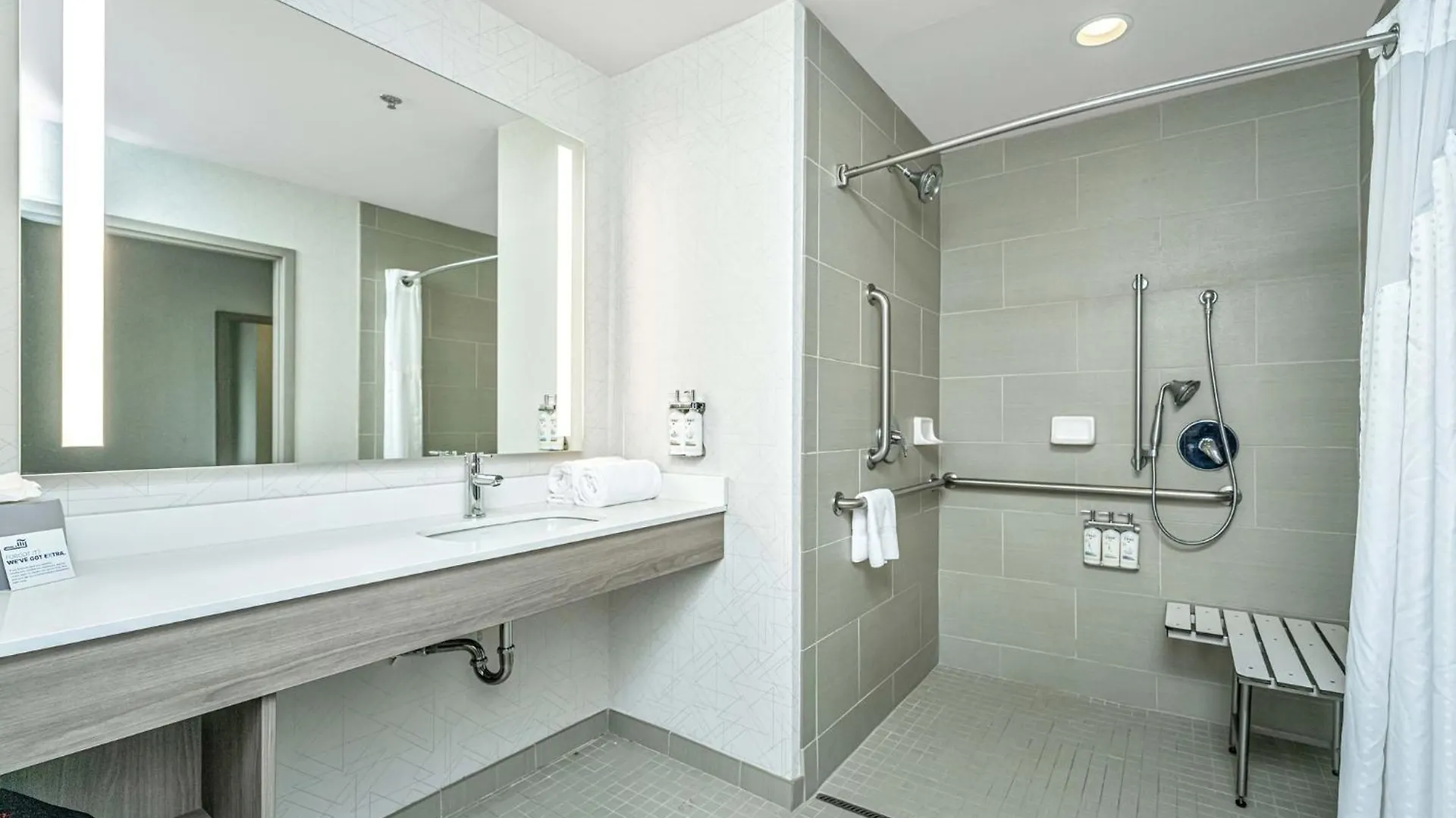 Hotel Holiday Express & Charleston Arpt-conv Ctr Area By Ihg 3*