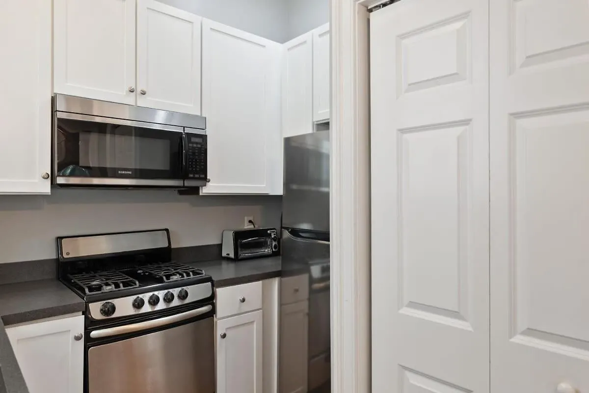 Apartment Spacious And Quiet One Block Off King Street Charleston