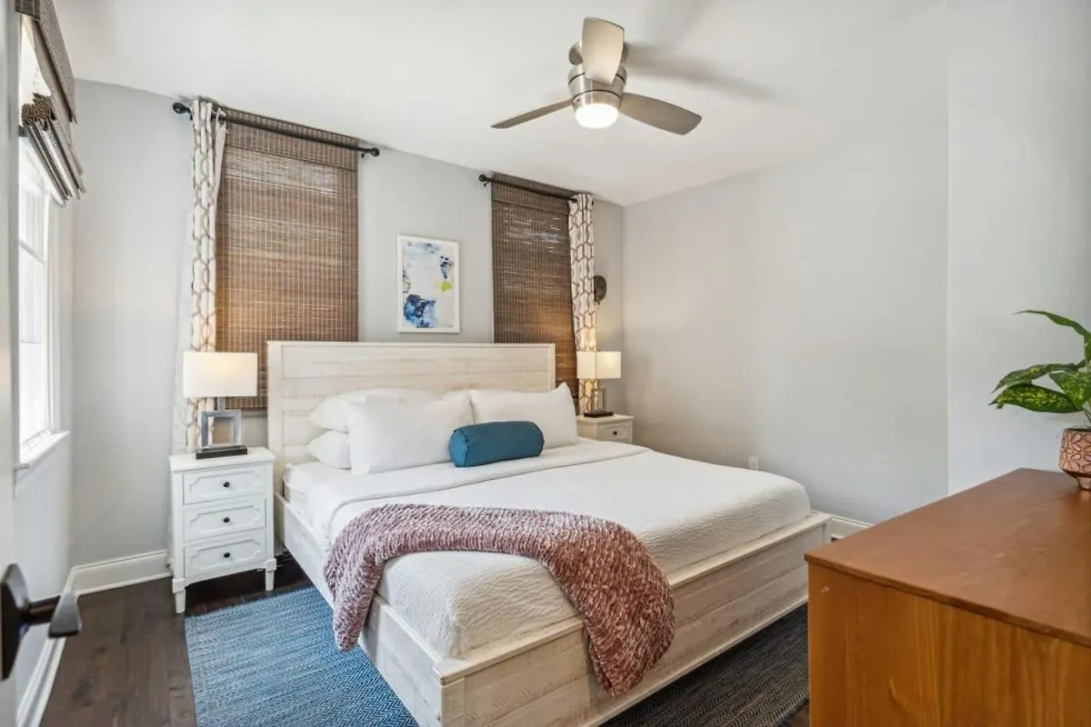 Apartment Freshly Renovated 2 Bedroom Walk Everywhere Charleston