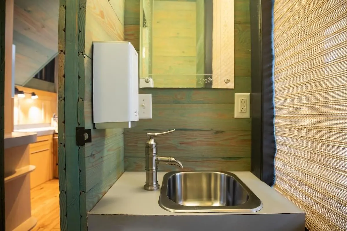 Apartment Revitalized Historical Southern