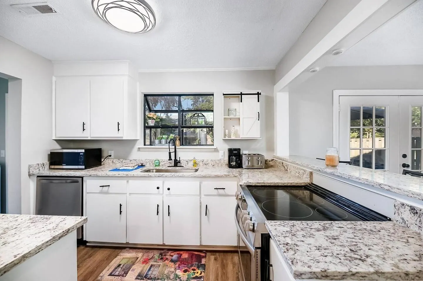 Holiday home Chic & Cozy 3-bd Townhome In Vibrant N *