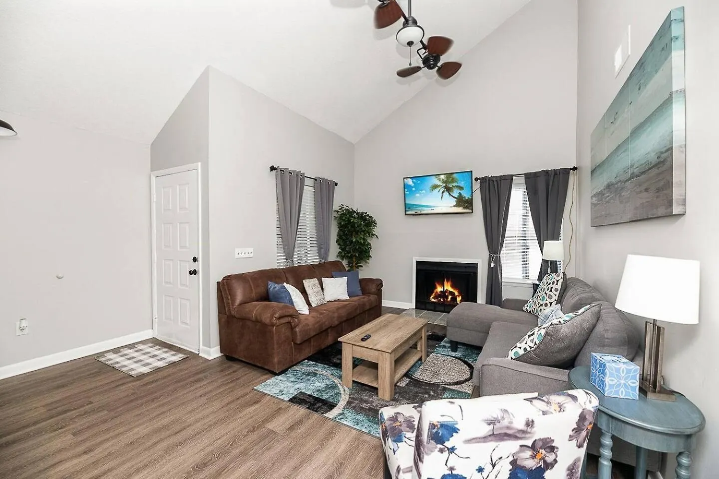 Holiday home Chic & Cozy 3-bd Townhome In Vibrant N Charleston