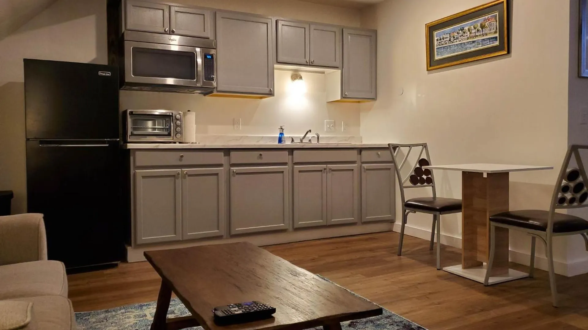 The Bird Sanctuary Apartment Charleston