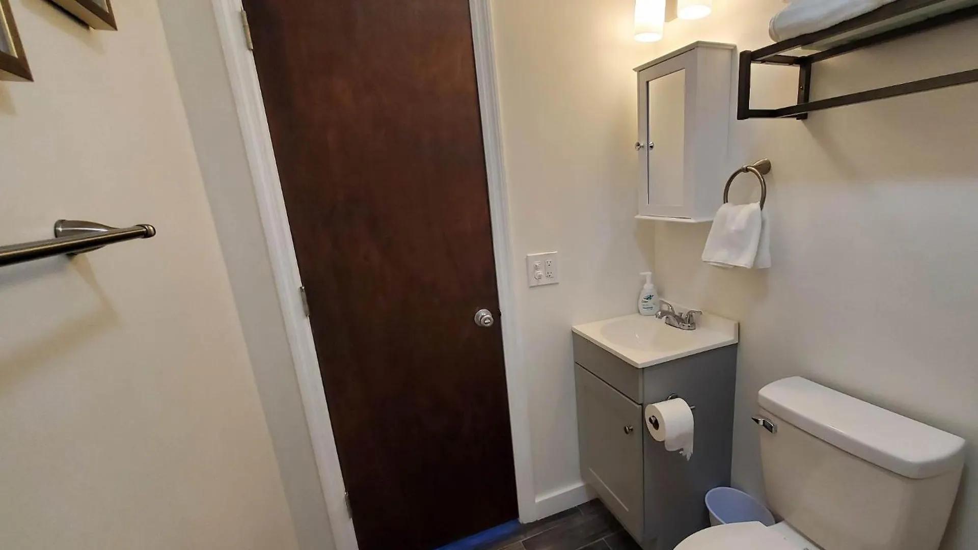 The Bird Sanctuary Apartment