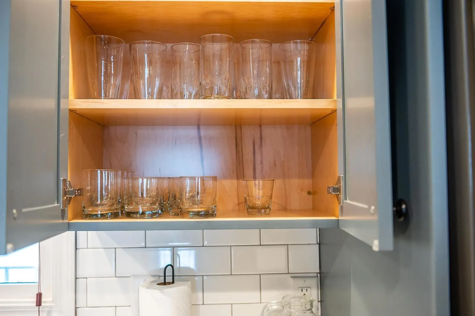 Dreamy Downtown Condo, Near Meeting St & Broad St Holiday home