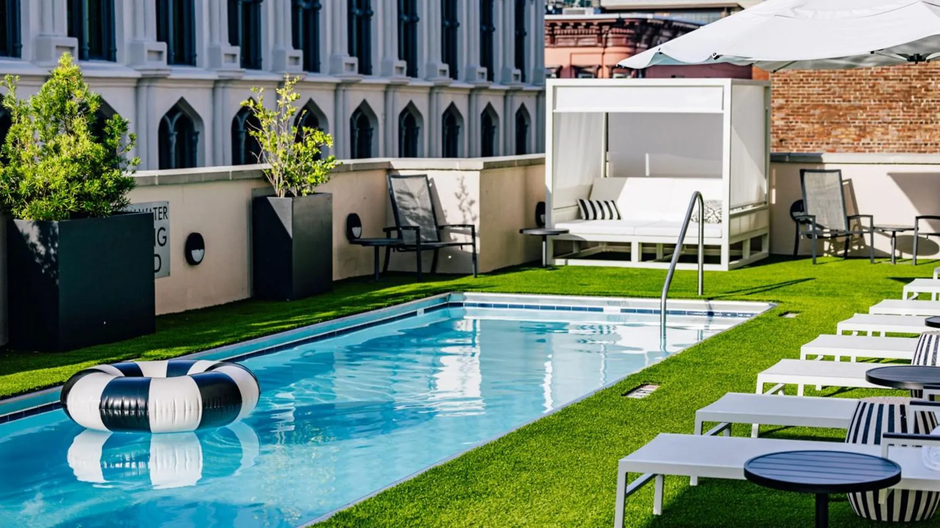 The Lindy Renaissance Charleston