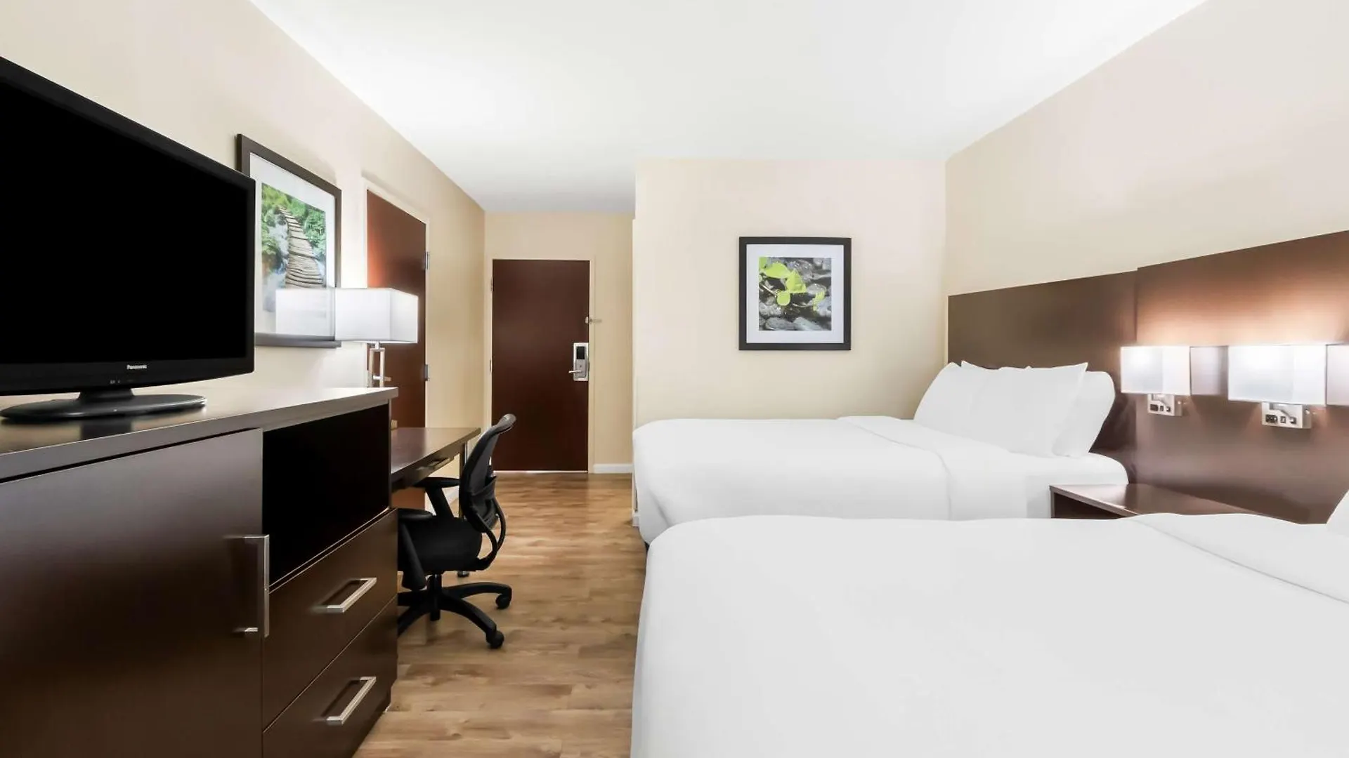 Hotel Western Patriots Point 3*