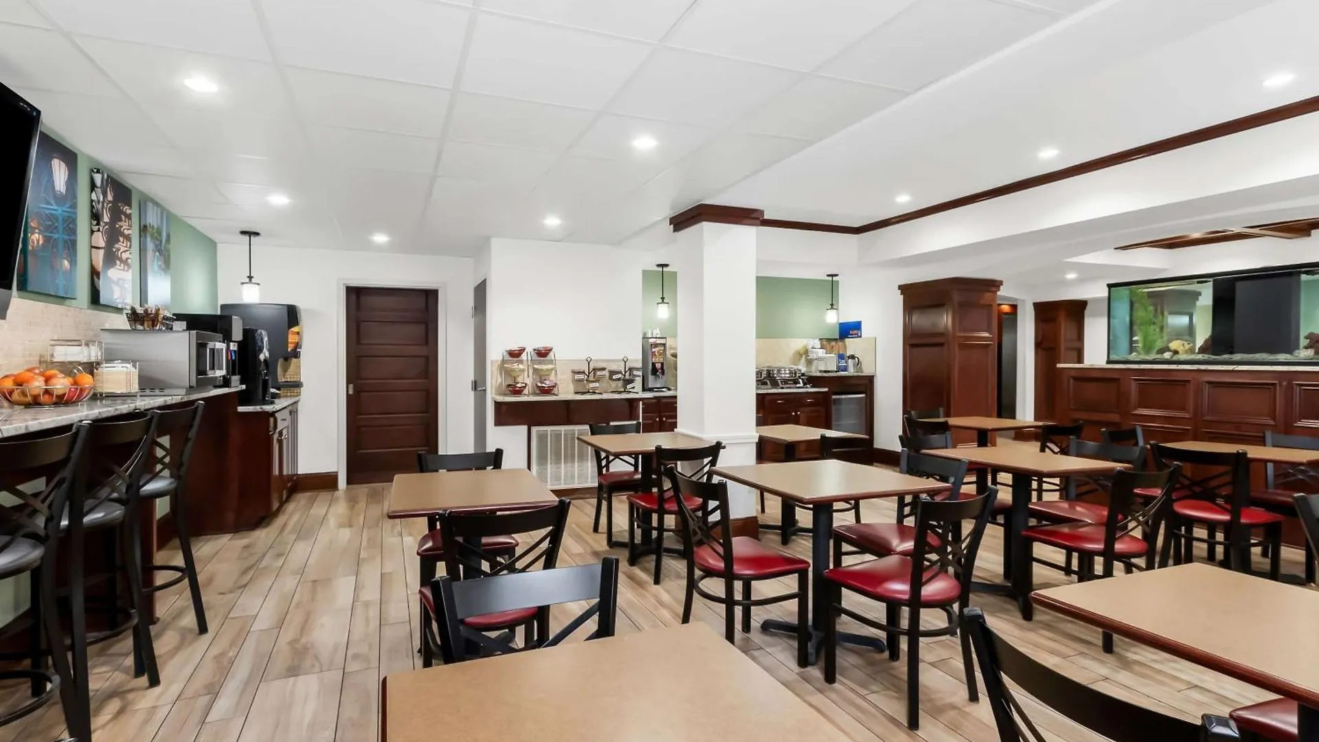 Hotel Western Patriots Point 3*