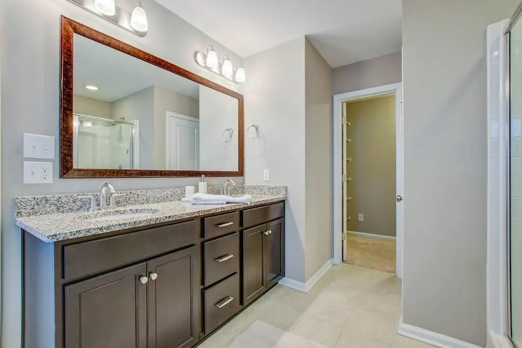 Sweet In Charleston! 3br Full Amenities