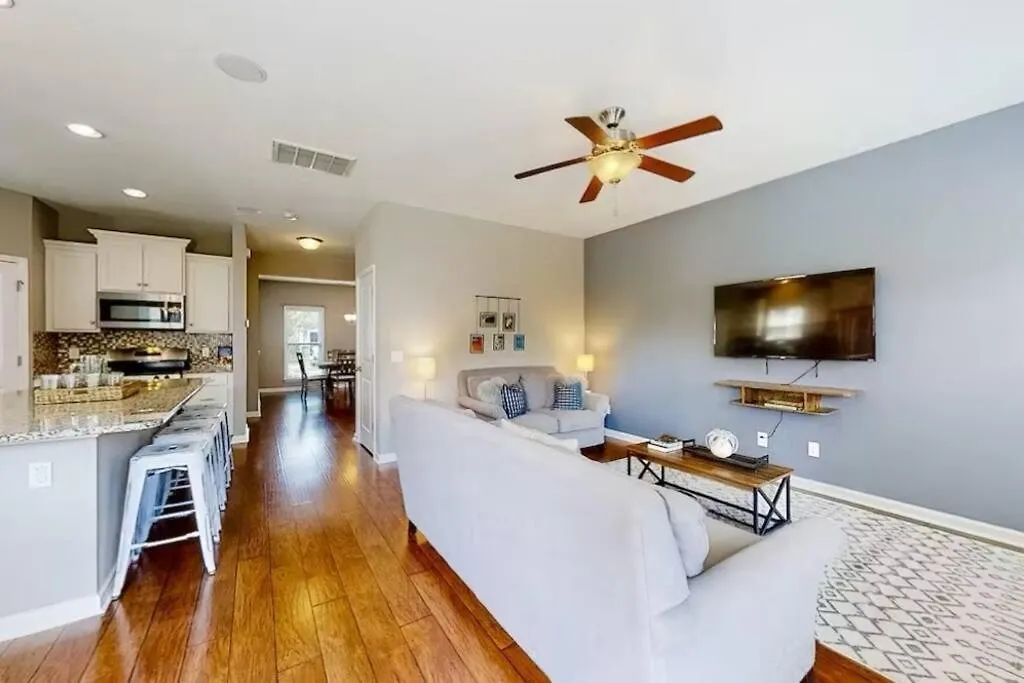 Sweet In Charleston! 3br Full Amenities Charleston