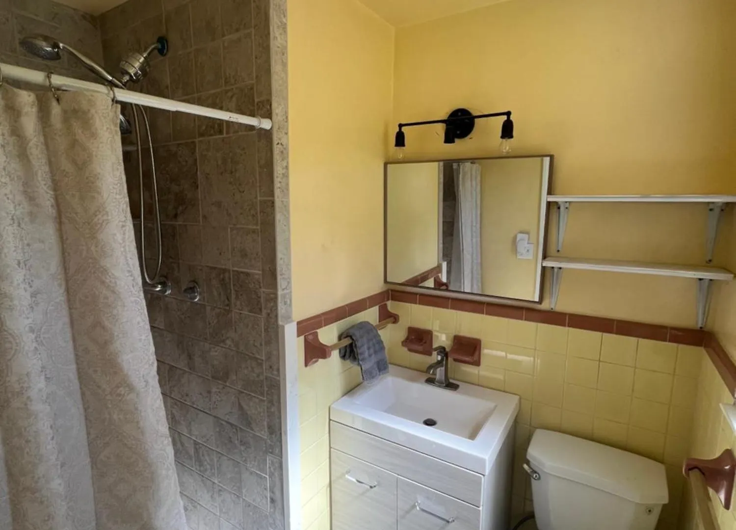 Quiet 3br Getaway In Holiday home *