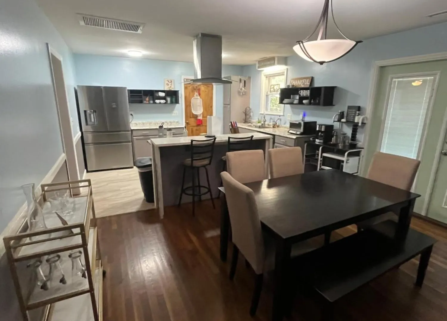 Quiet 3br Getaway In Holiday home *