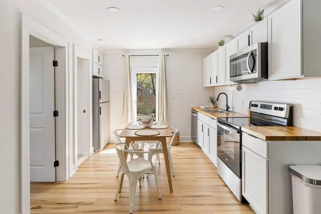 Holiday home Southern Charm With Hot Tub 10 Min From Downtown! Charleston