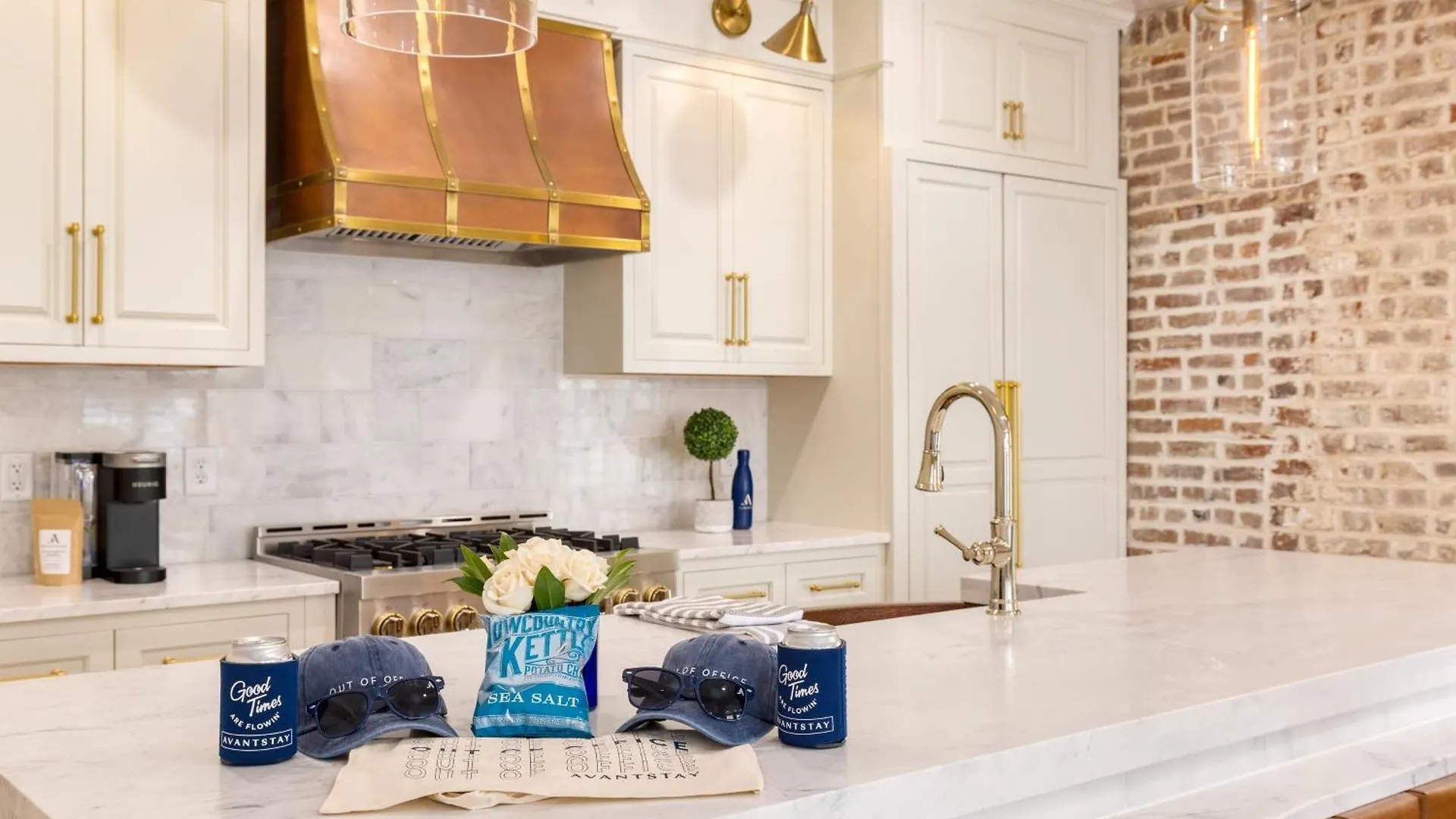 Holiday home State St A By Avantstay Heart Of French Quarter *
