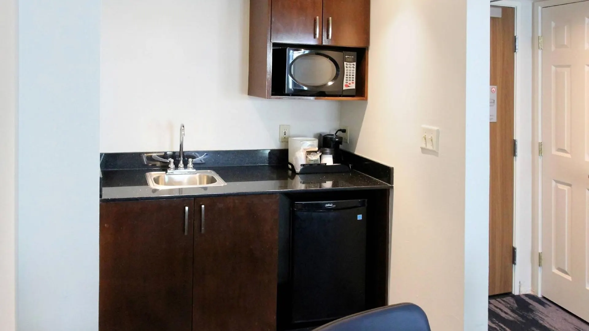 Fairfield & By Marriott Charleston Airport/convention Center Hotel North Charleston