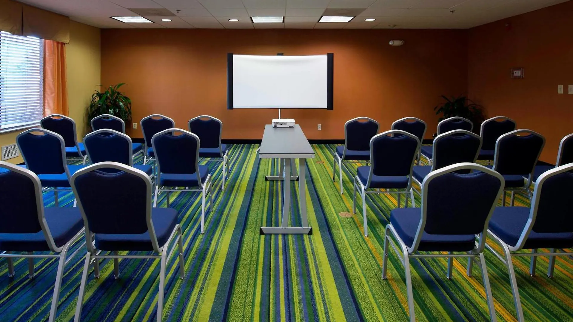 Fairfield & By Marriott Charleston Airport/convention Center