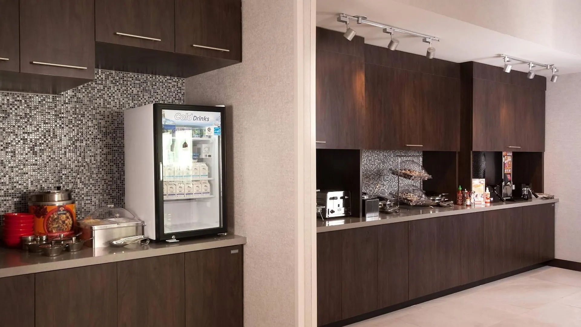 Towneplace By Marriott Charleston Airport/convention Center Hotel