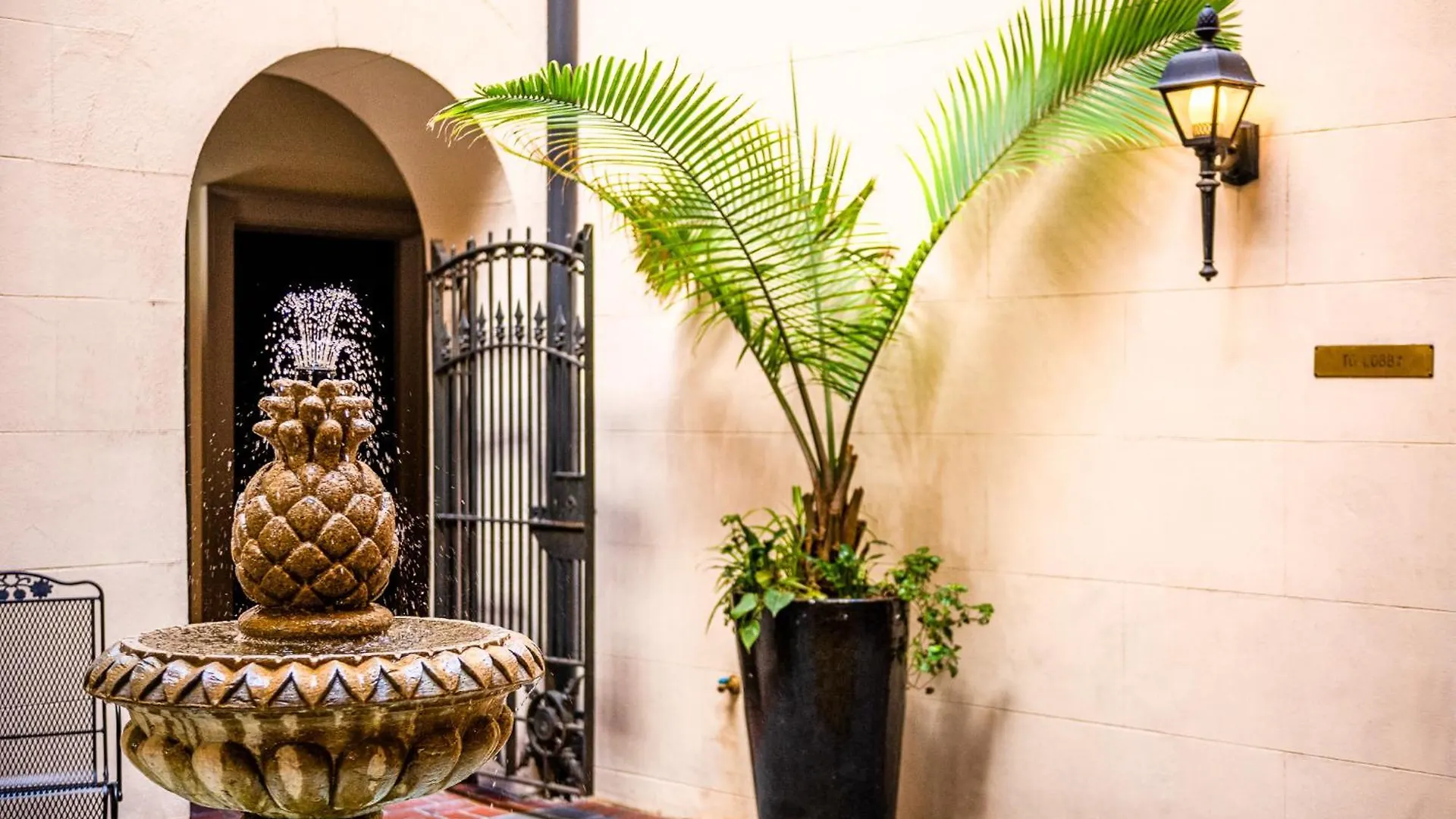 Kings Courtyard Bed and Breakfast 3*