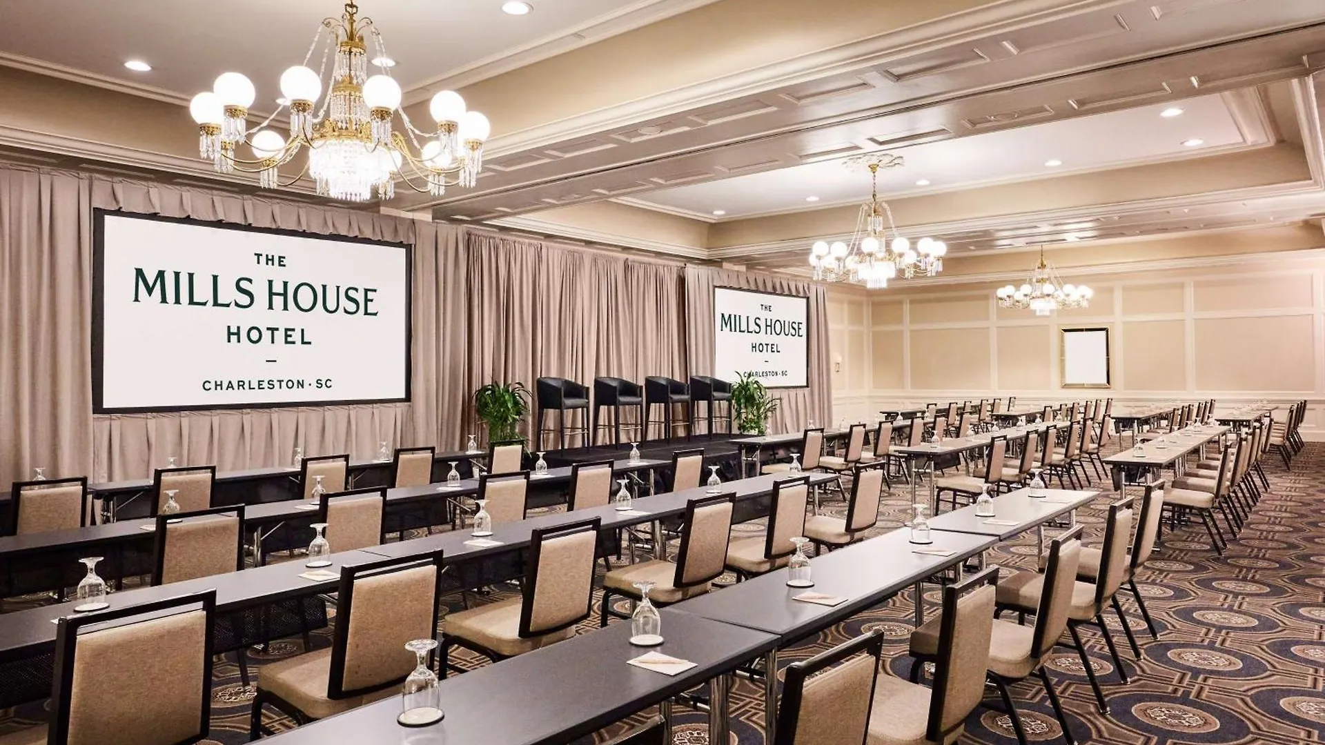 Mills House Charleston, Curio Collection By Hilton