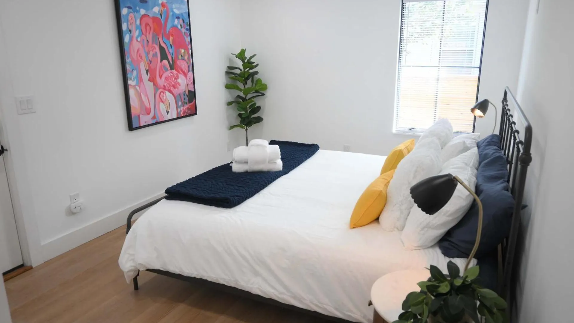 On Magnolia By Sweet Escape Holiday home