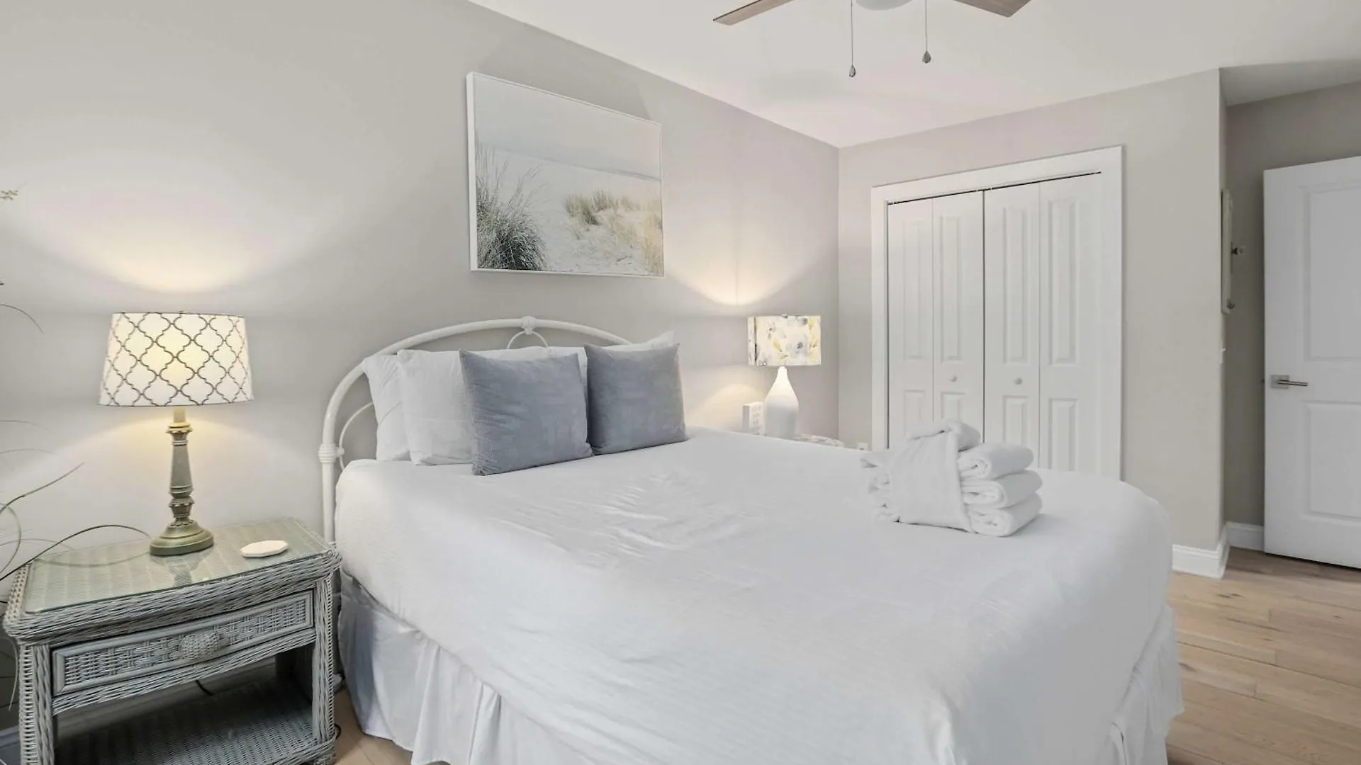 Coastal Casa 5 Mins To Old Village *