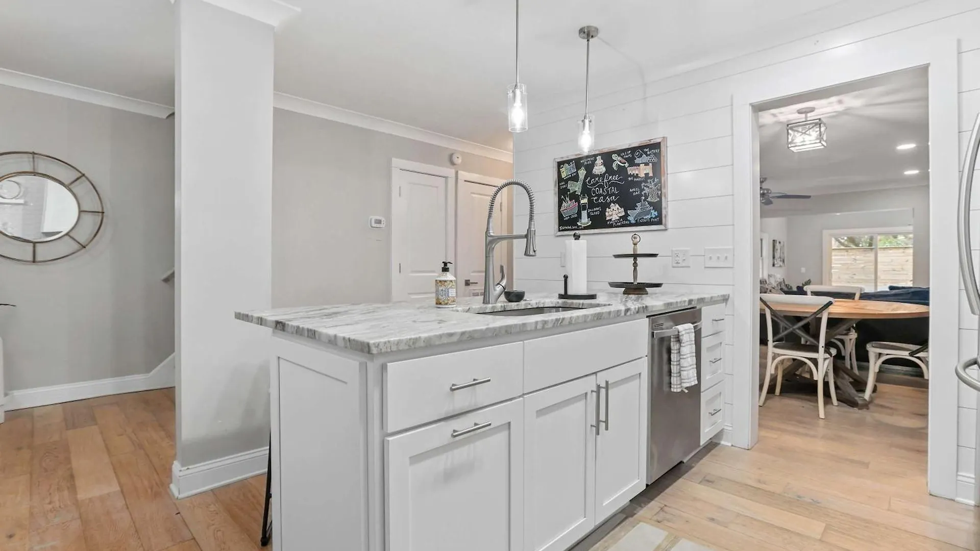 Coastal Casa 5 Mins To Old Village *