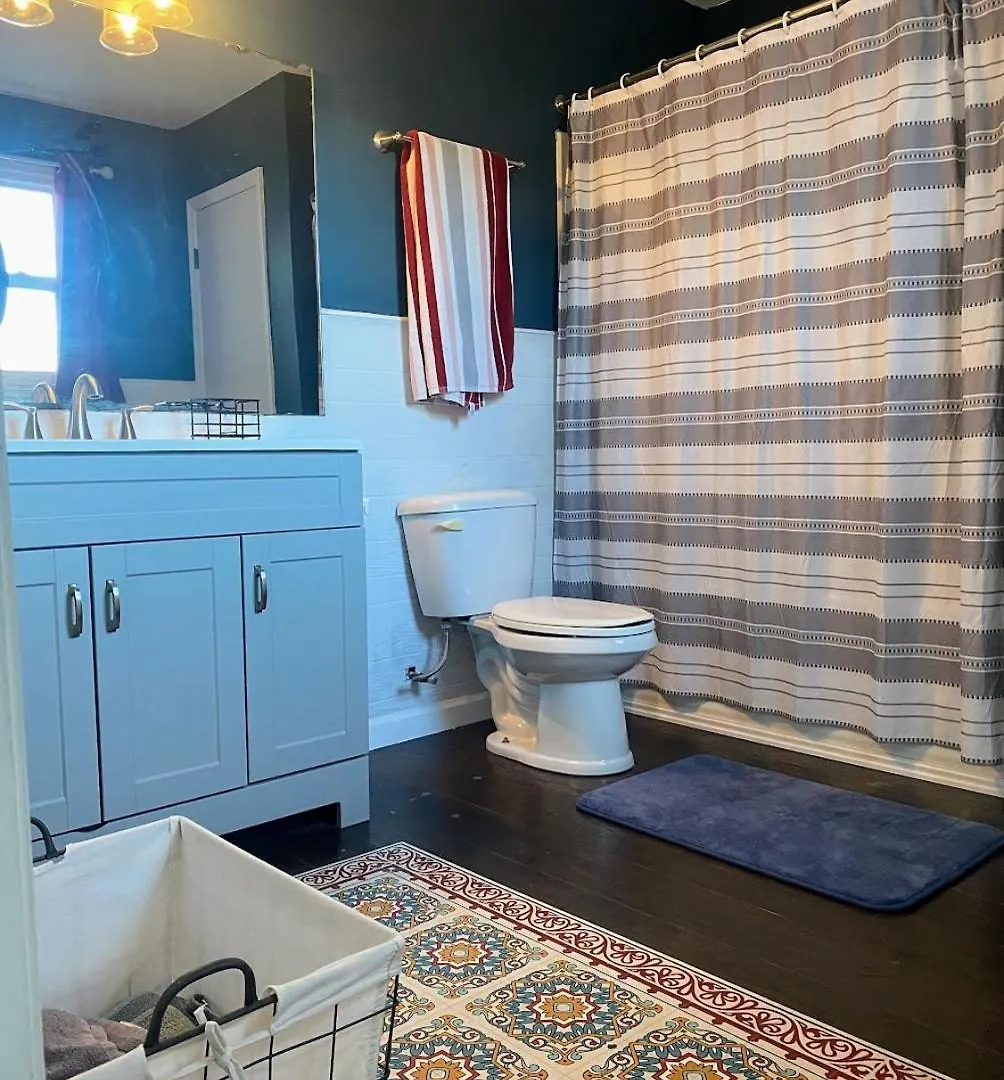 Full Townhouse Near Shem Creek & Downtown With Hot Tub Charleston