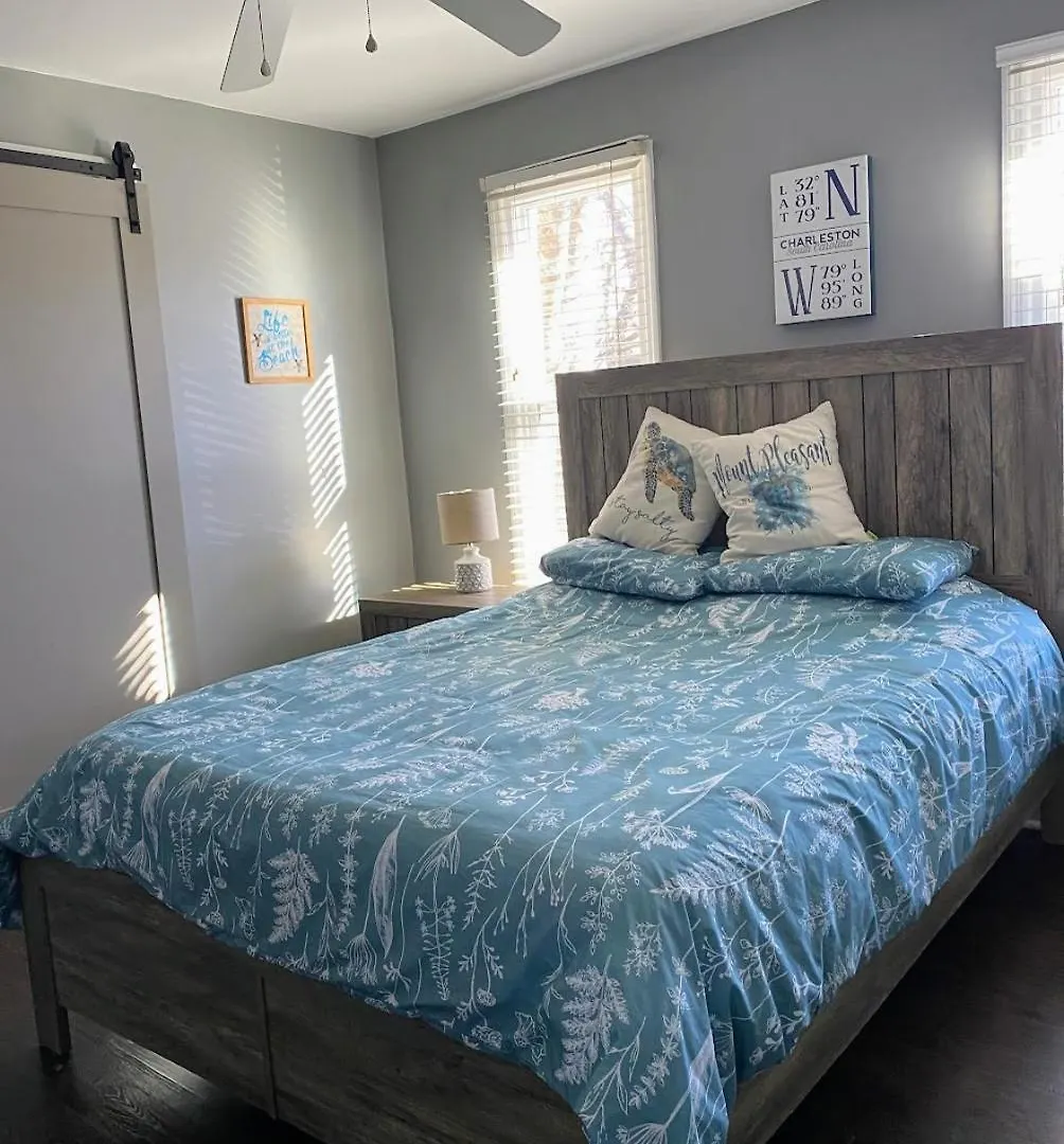 Full Townhouse Near Shem Creek & Downtown With Hot Tub * Charleston