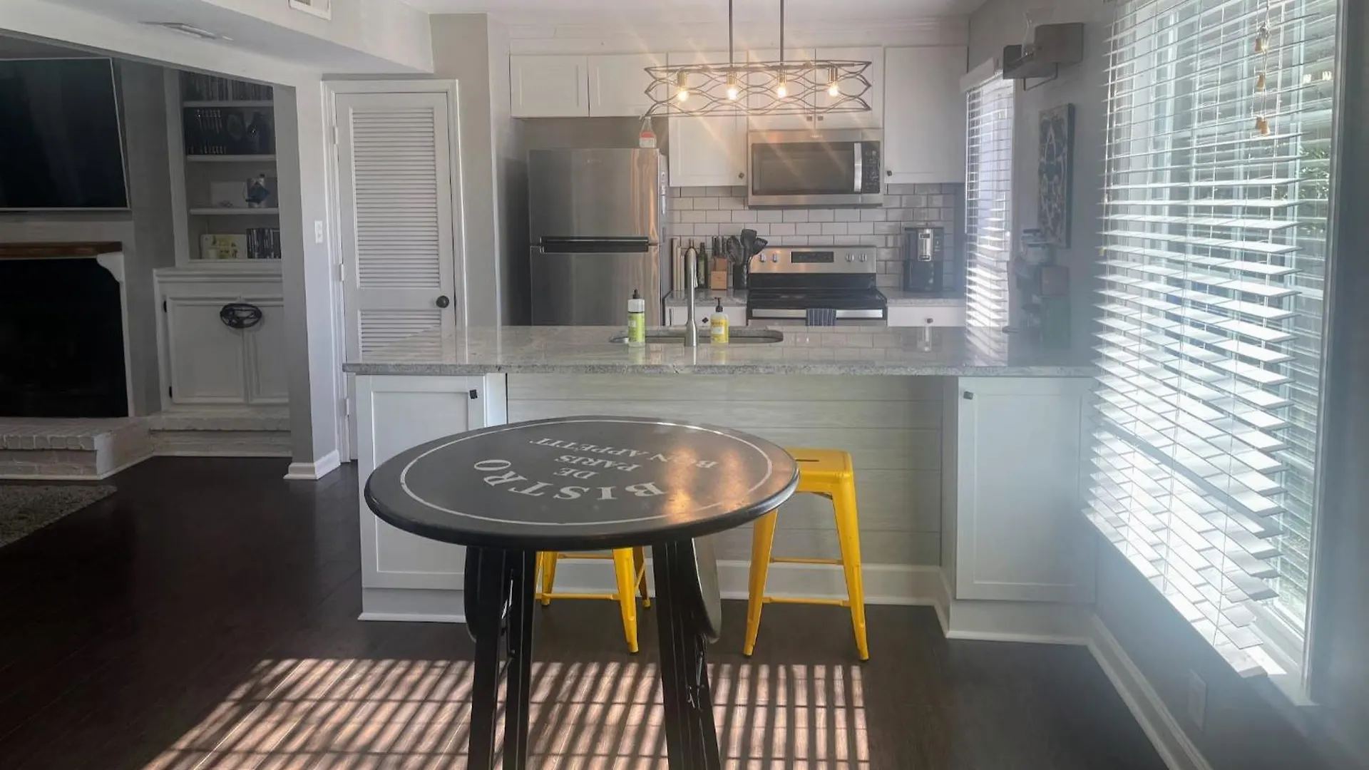 Full Townhouse Near Shem Creek & Downtown With Hot Tub Charleston