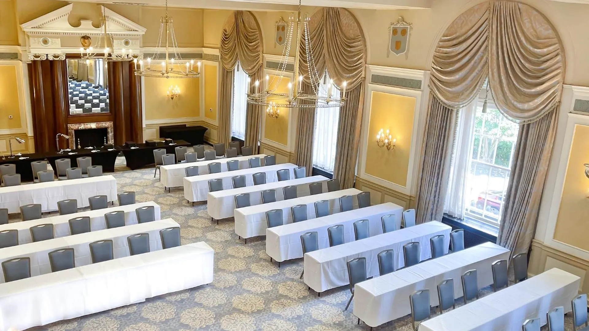 Hotel Francis Marion