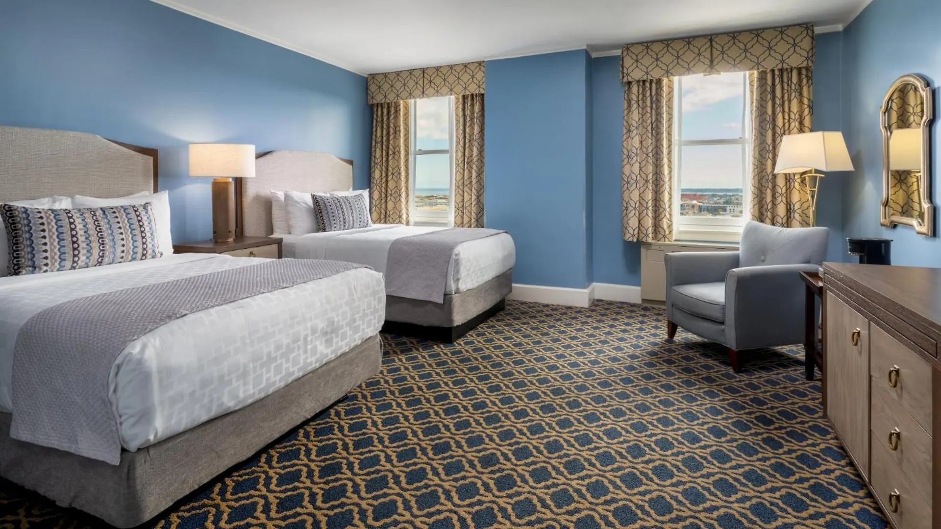 Hotel Francis Marion 4*