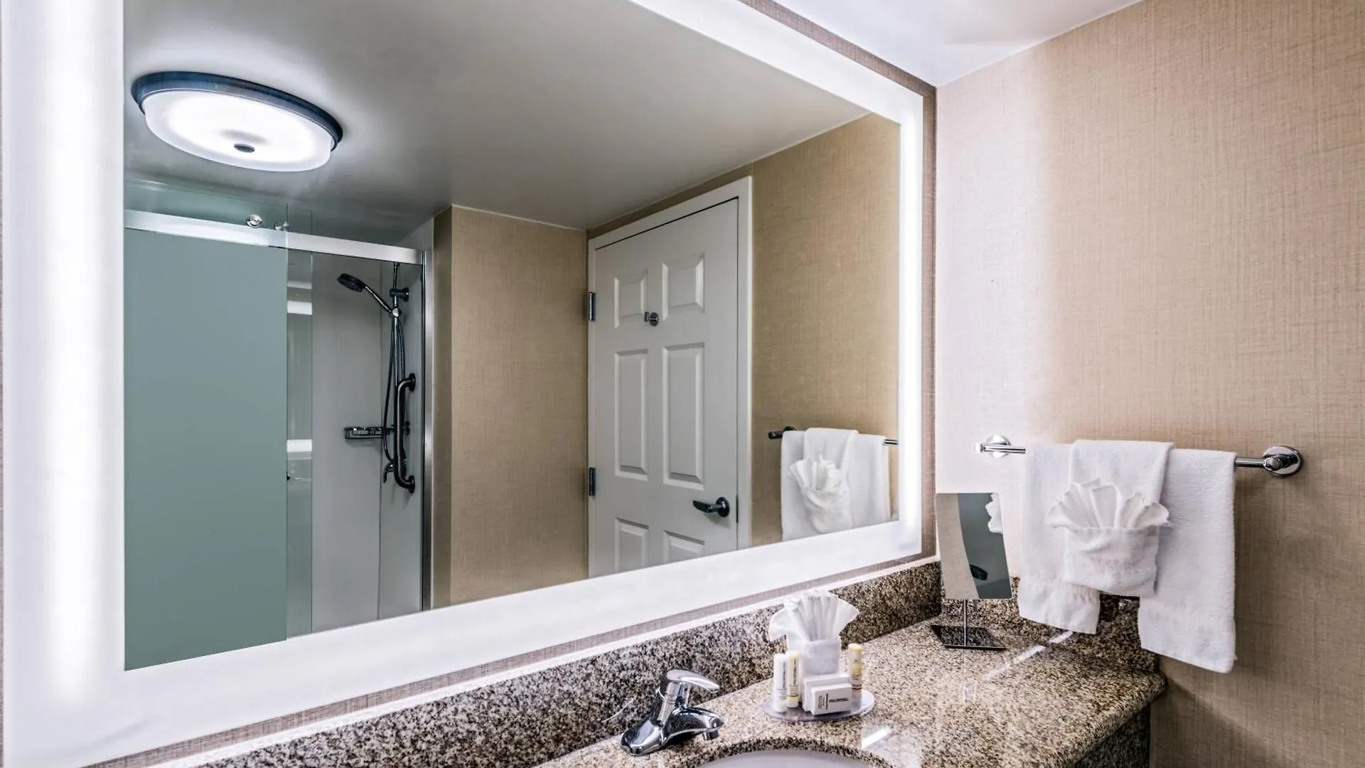 Hotel Courtyard By Marriott Historic District 3*