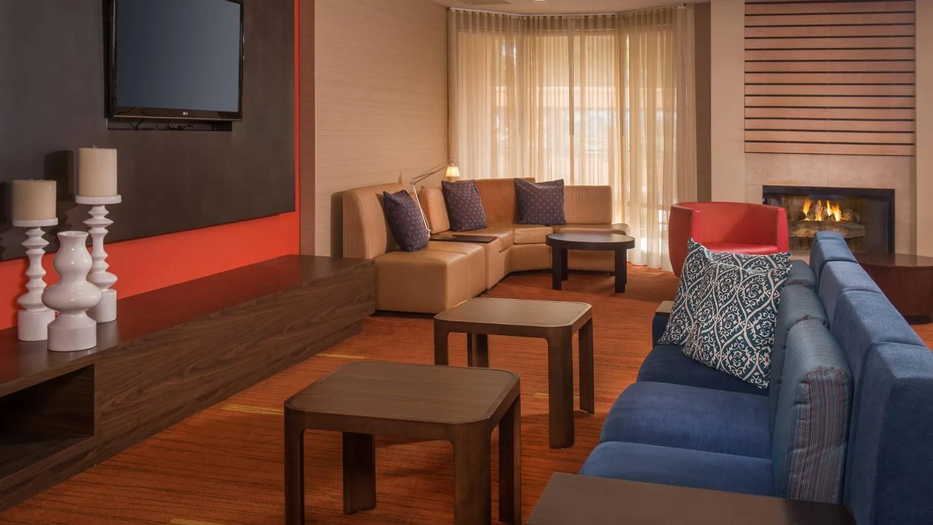 Courtyard By Marriott Airport Coliseum