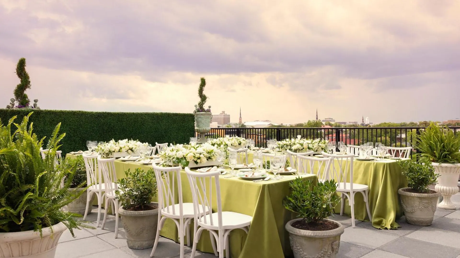 Market Pavilion Hotel