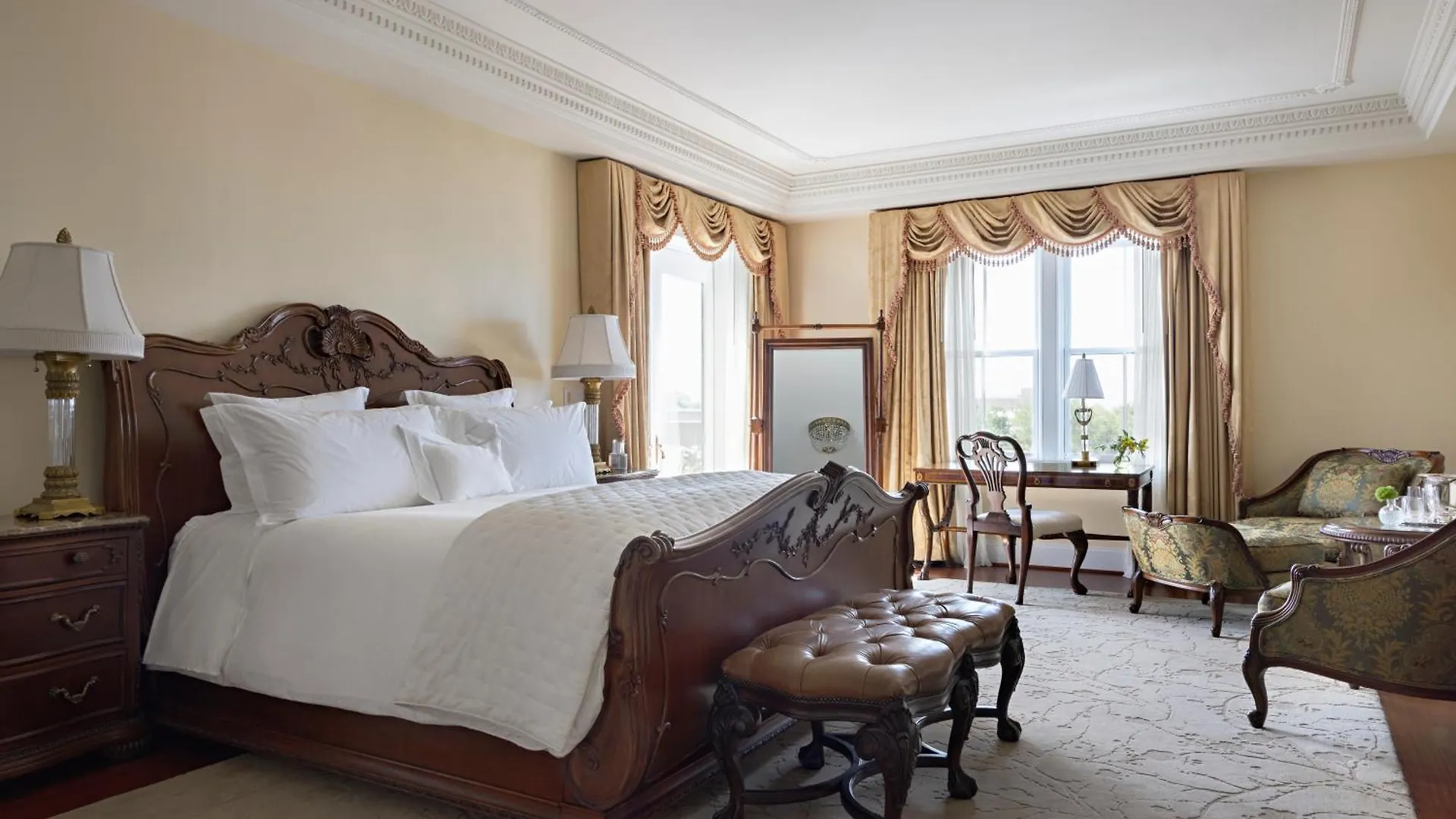 Market Pavilion 4* Charleston
