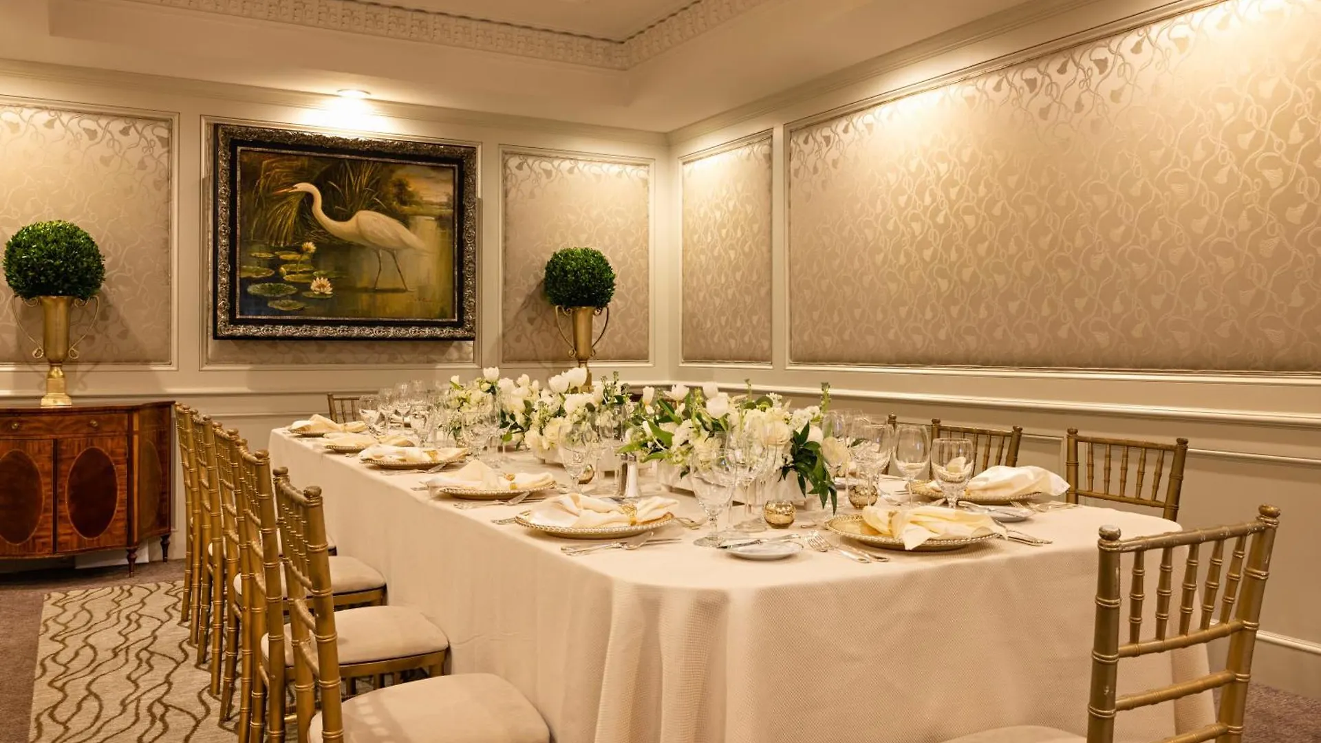Market Pavilion Hotel