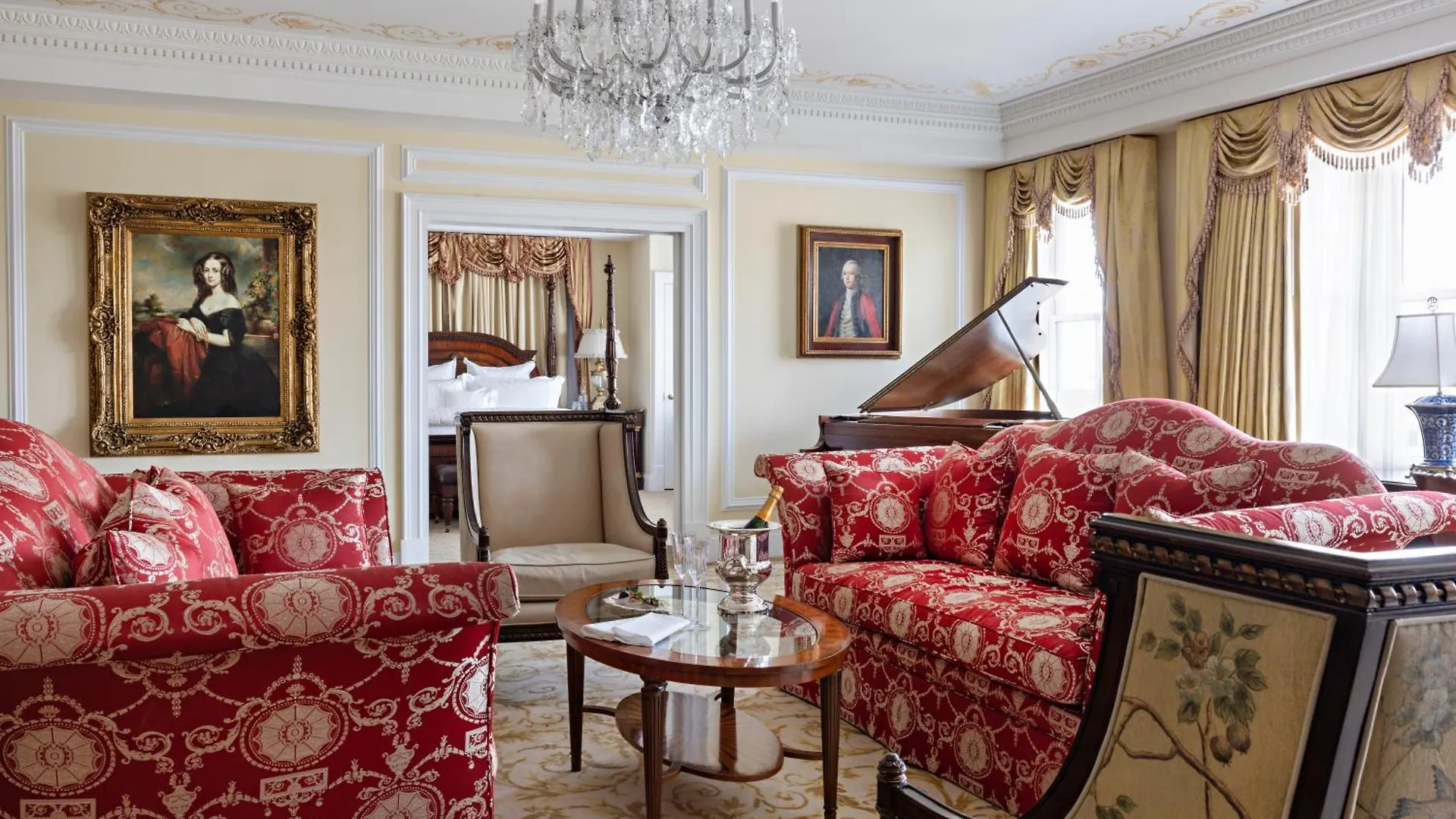 Market Pavilion Hotel Charleston