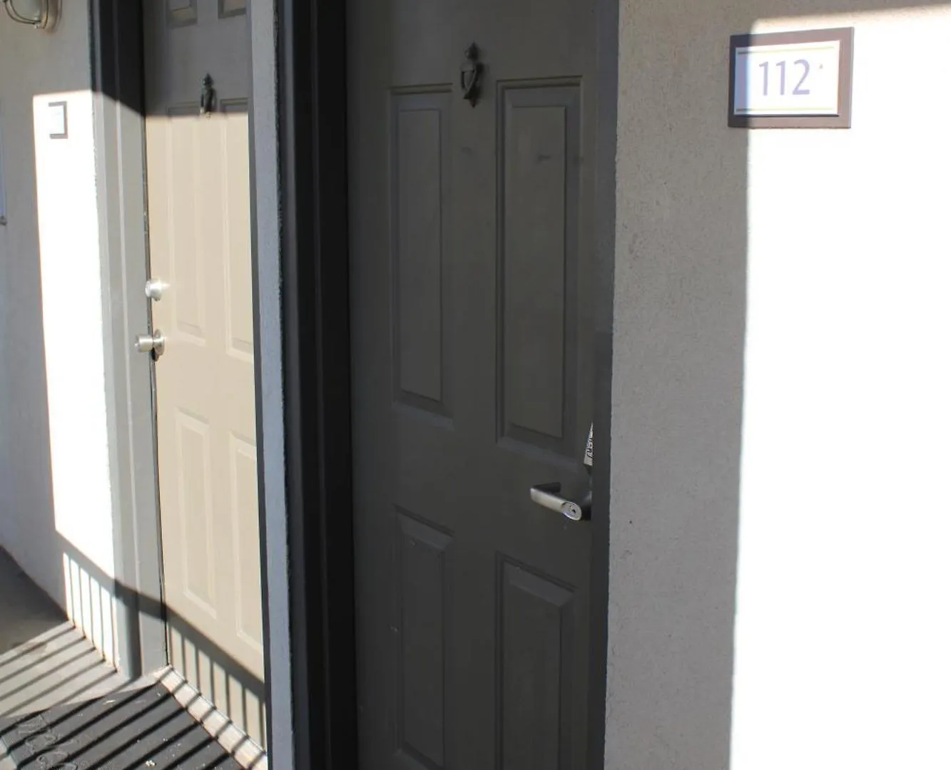 Bumble Bee Apartment Charleston