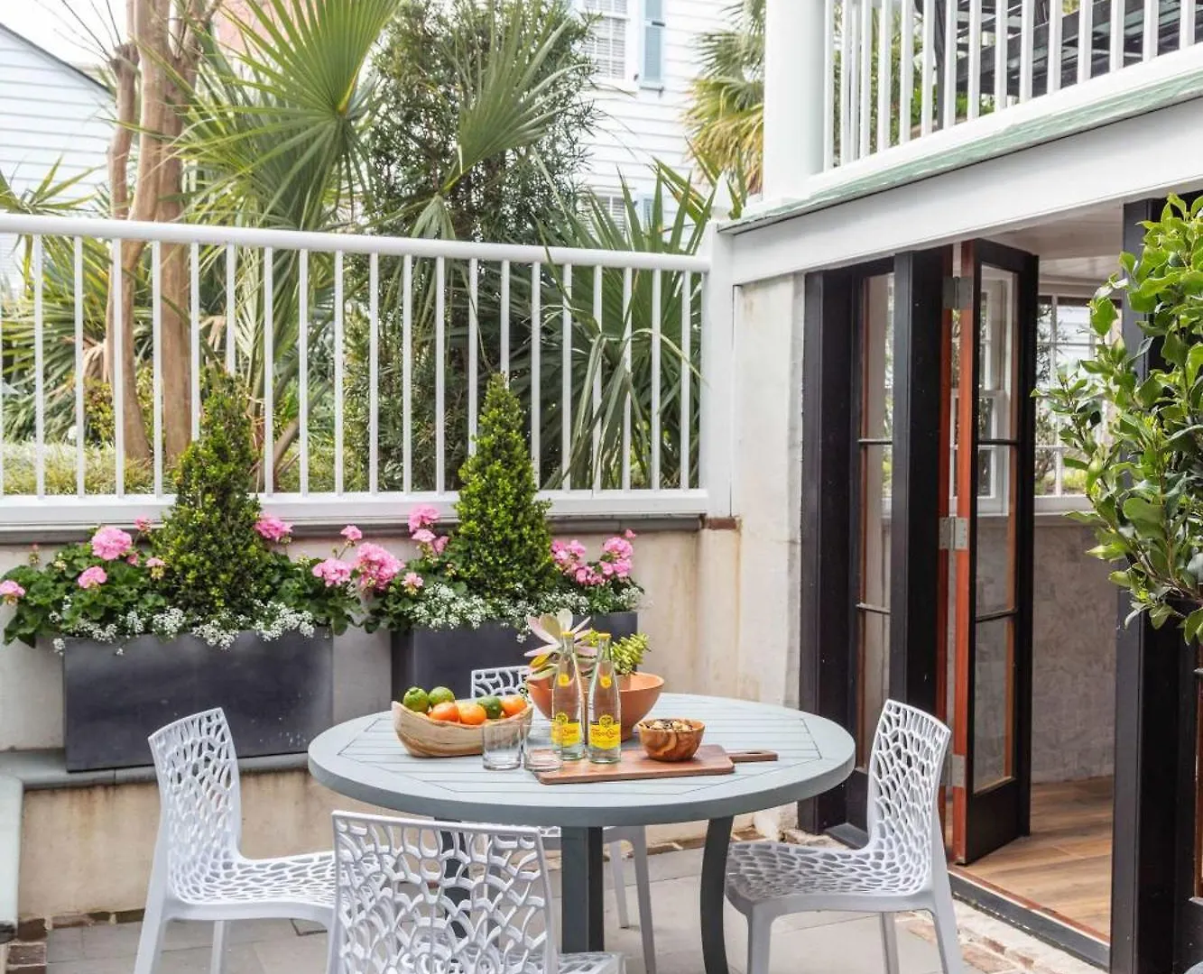 The Courtyard At Casazoe Charleston