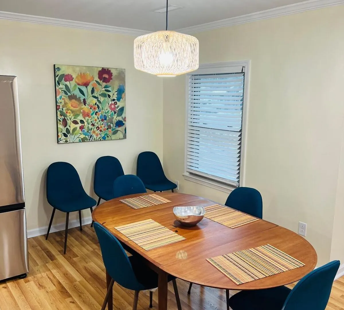 Cozy Retreat Close To Downtown * Charleston