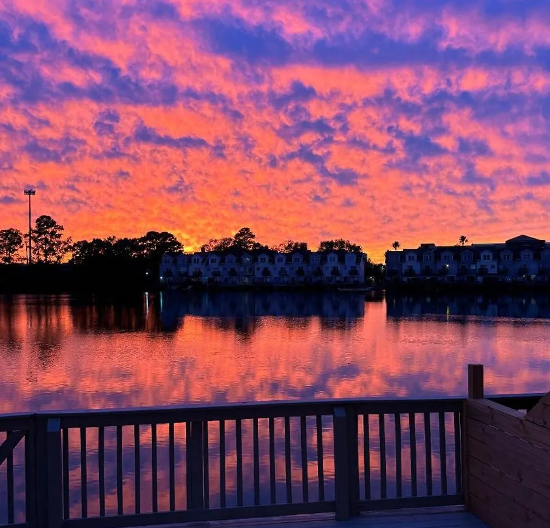 Holiday home Sunset Serenity!!-tropical Waterfront Oasis-huge Private Patio-10min To Kingst & Beaches Charleston