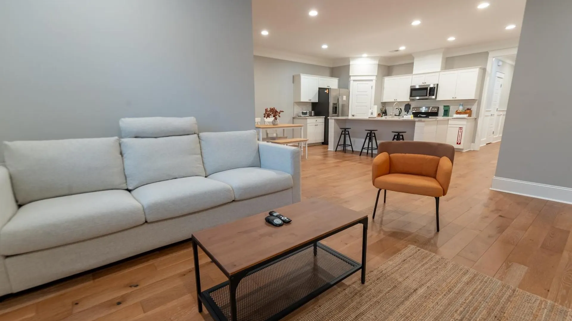 Big Modern With Ample Parking * Charleston