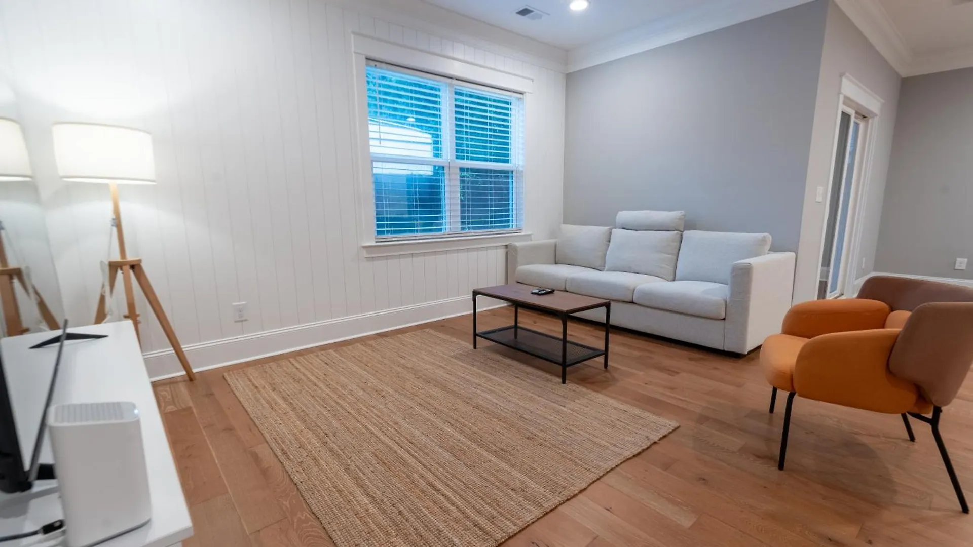 Holiday home Big Modern With Ample Parking *