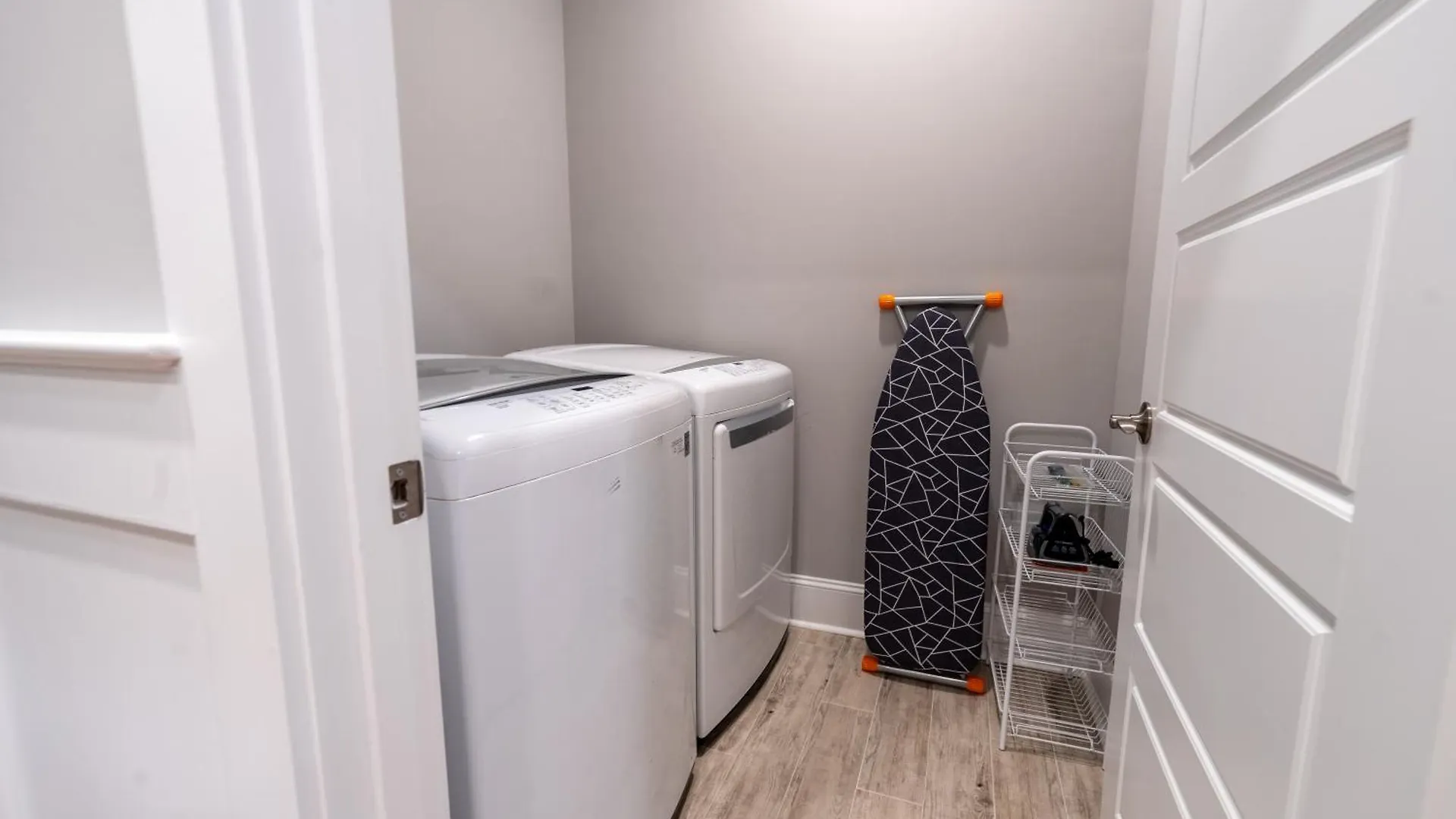 Holiday home Big Modern With Ample Parking Charleston