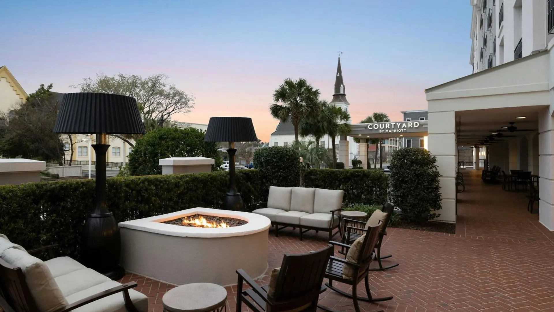 Hotel Courtyard By Marriott Historic District 3*