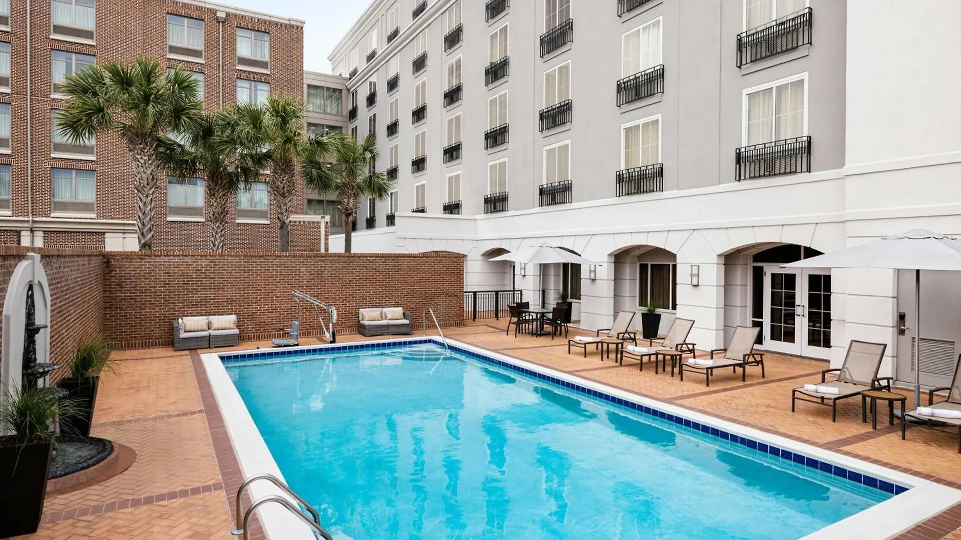 Courtyard By Marriott Historic District Hotel Charleston